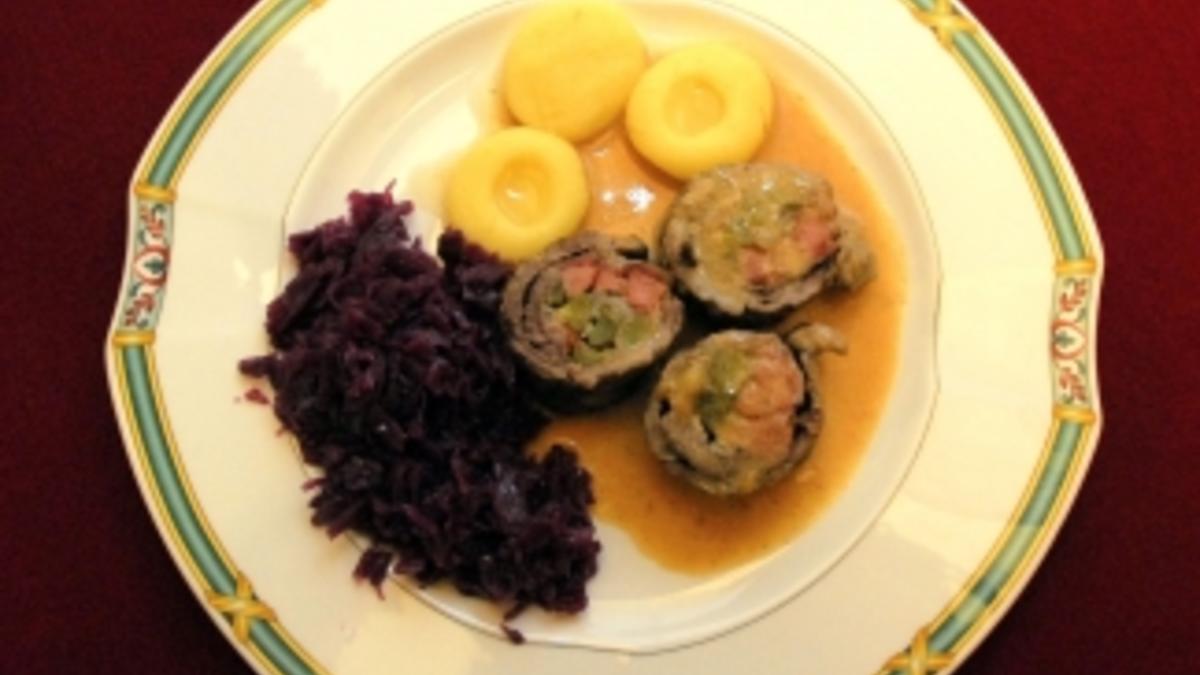 Das perfekte Promi Dinner Rezepte - Rindsrouladen mit Blaukraut und ...