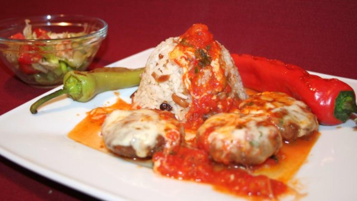 Das perfekte Dinner Rezepte - Vulkan - Frikadellen mit Käse überbacken