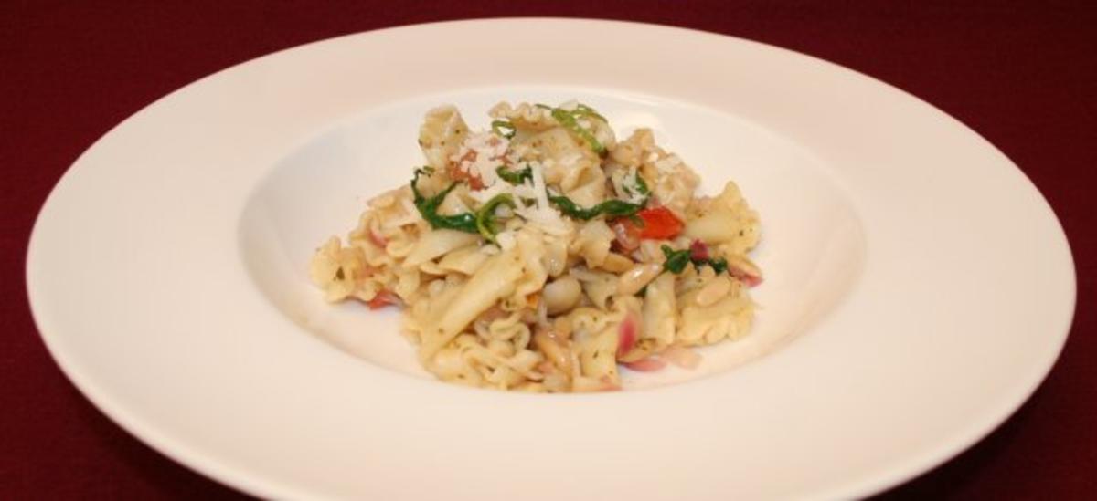 Das perfekte Dinner Rezepte - Nudeln mit Rucola, Kirschtomaten ...