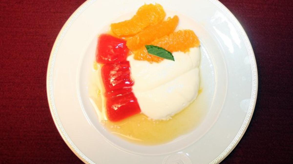 Das perfekte Dinner Rezepte - Joghurtmousse mit Orangendip und einem ...