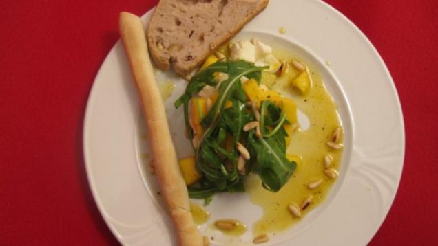 Das perfekte Dinner Rezepte - Avocado-Büffelmozzarella-Salat mit Mango ...