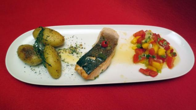 Das perfekte Dinner Rezepte - Gegrillter Lachs auf Mangosalsa mit ...
