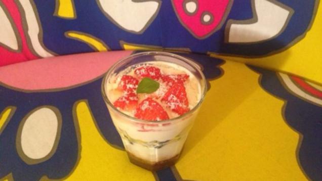 Das perfekte Dinner Rezepte - Angefrorenes Beeren-Ensemble mit ...