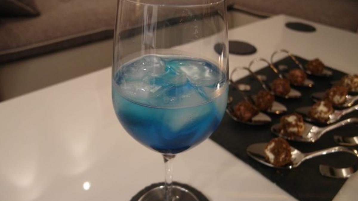 Das perfekte Dinner Rezepte - Schalke Cocktail Blue Flame