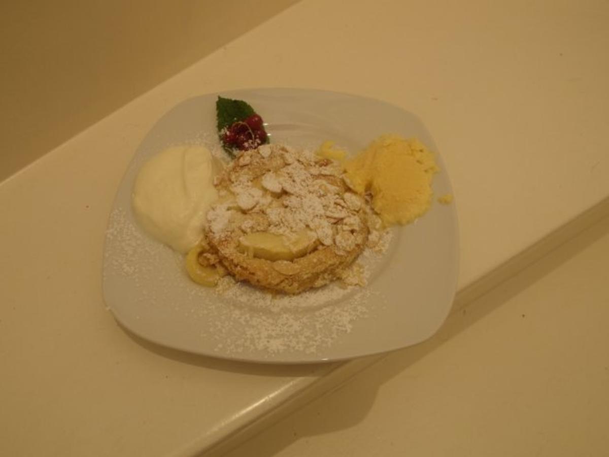 Das perfekte Dinner Rezepte - Warme Appelstaat mit Eis und Sahne