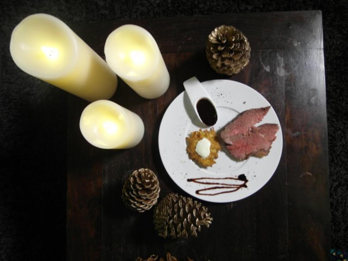 Das perfekte Dinner Rezepte - Pflaumen-Roastbeef mit Kartoffelpuffern