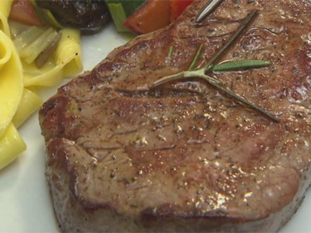 Das perfekte Promi Dinner Rezepte - Filetsteaks mit Gemüse (Maren Gilzer)