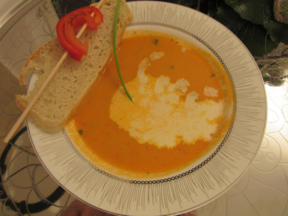 Würzige Paprika-Tomaten-Suppe