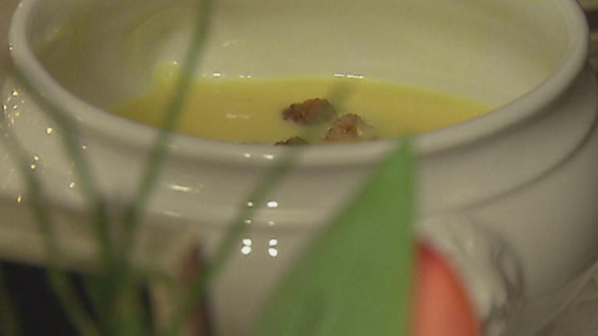 Das perfekte Promi Dinner Rezepte - Terlaner Weinsuppe mit Safran- und ...