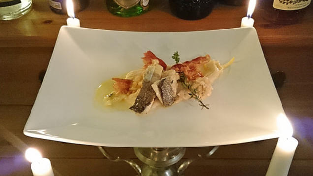 Das perfekte Dinner Rezepte - Gebratener Wolfsbarsch mit Bohnenpüree ... Das perfekte Dinner Rezepte - Gebratener Wolfsbarsch mit Bohnenpüree ...