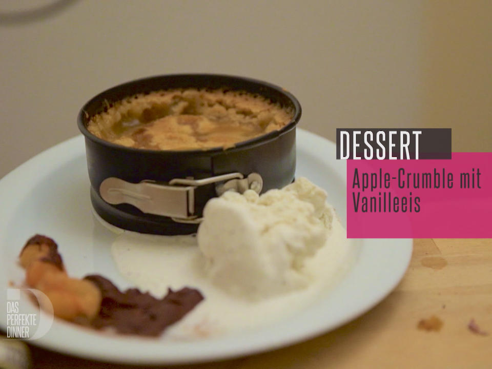 Apple Crumble mit Eis