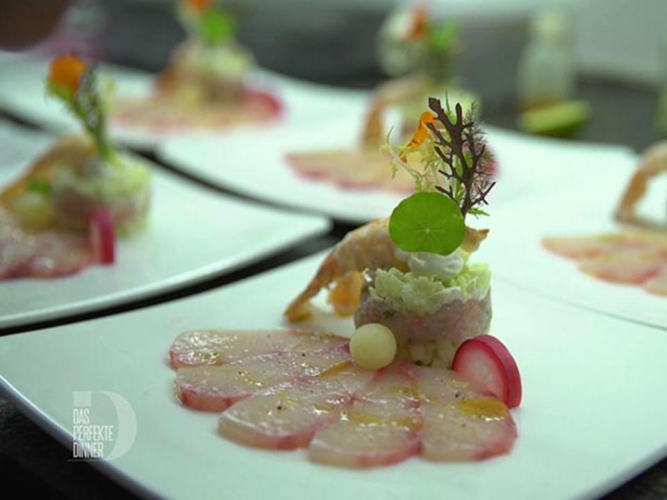 Marinierter Hamachi und Langustinentatar mit grünem Apfel