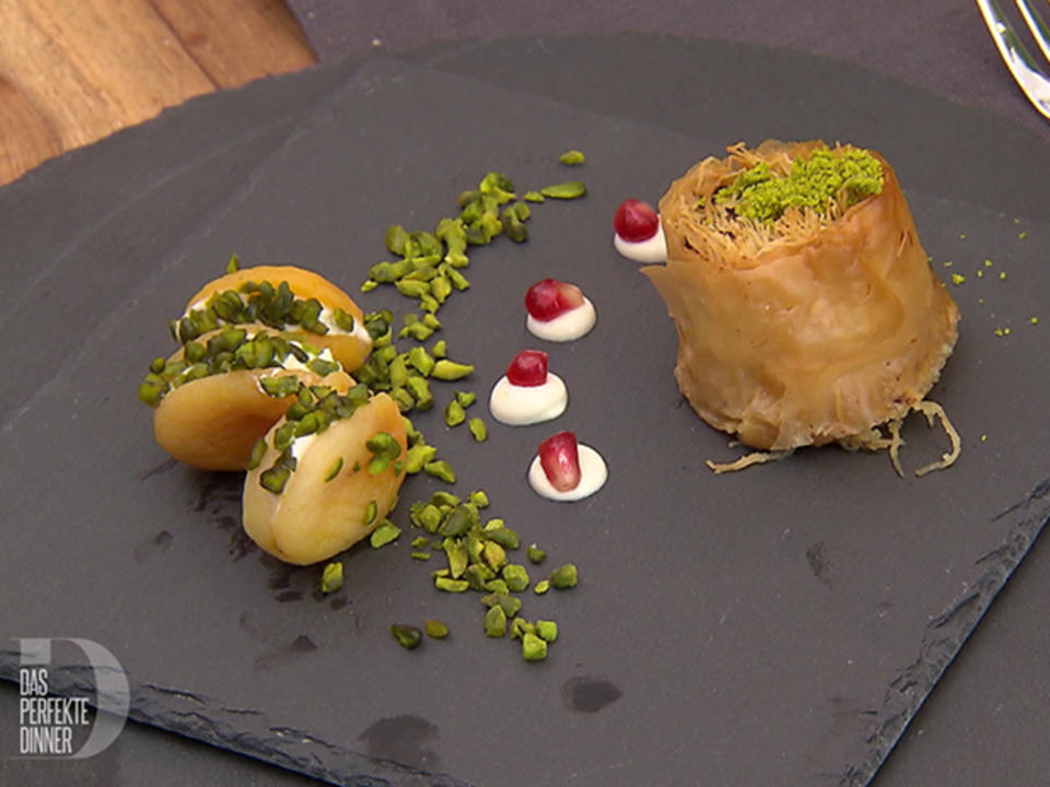 Gefüllte Aprikosen und Engelshaar in Yukfa