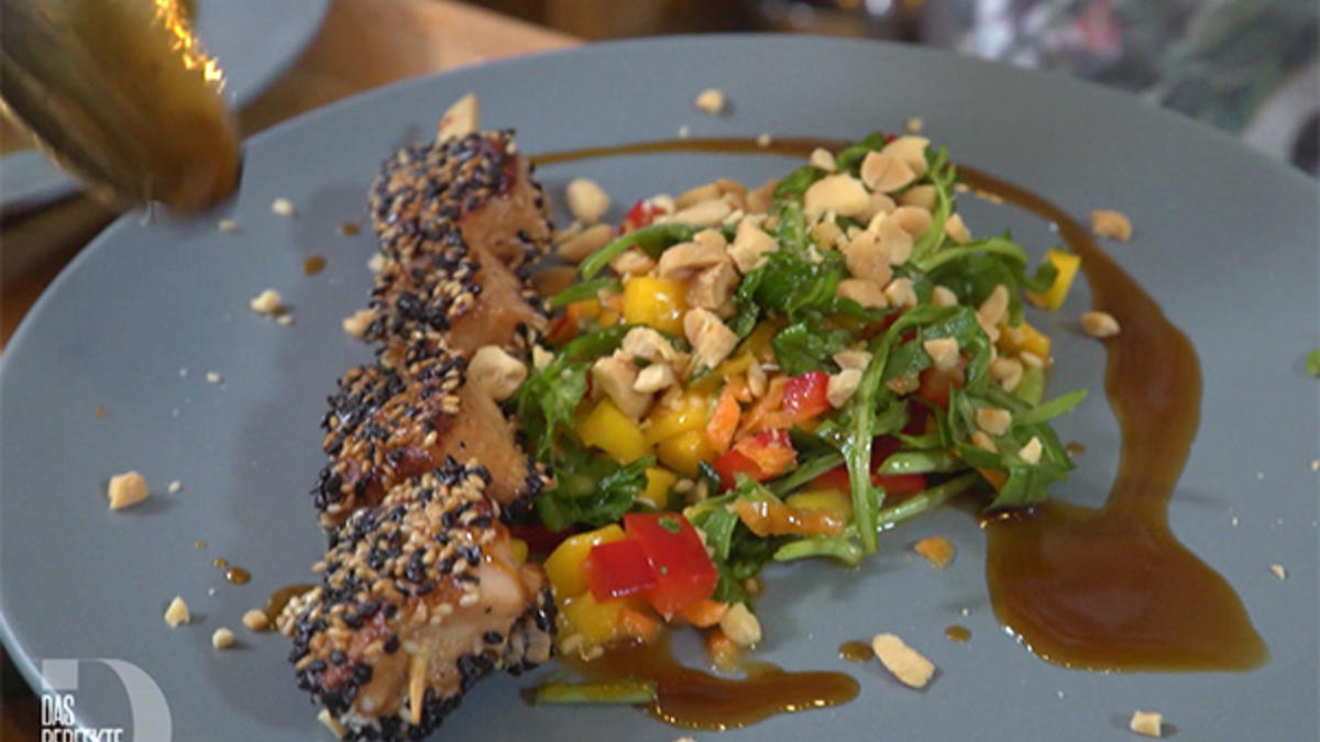 Das perfekte Dinner Rezepte - Exotischer Mango-Paprika-Salat, Lachs in ...