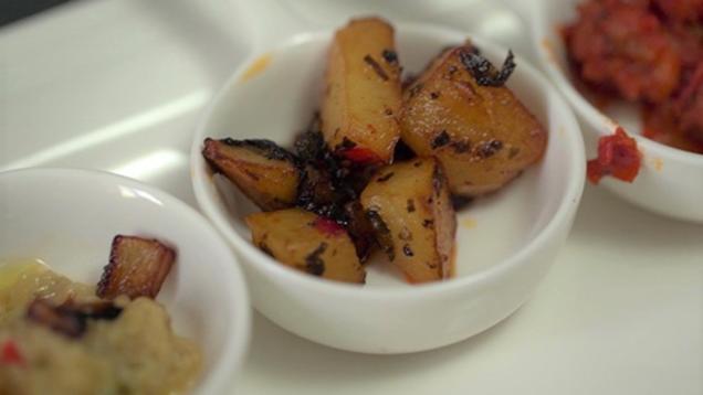 Das perfekte Dinner Rezepte - Ein Meer aus 1001 Nacht: Labne, Hummus ... Das perfekte Dinner Rezepte - Ein Meer aus 1001 Nacht: Labne, Hummus ...