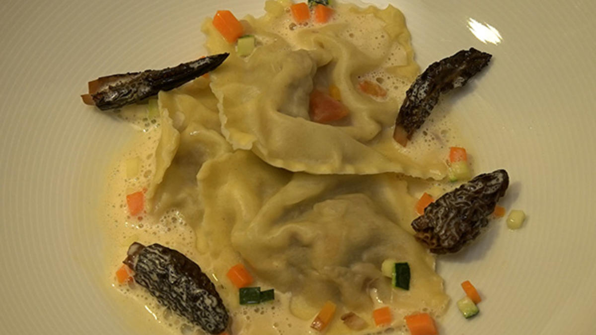 Das perfekte Dinner Rezepte - Wildschweinravioli mit Morcheln und Brunoise