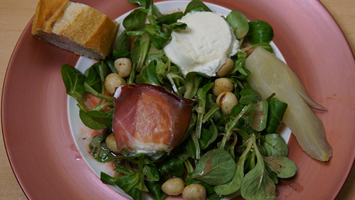 Das perfekte Dinner Rezepte - Feldsalat mit Himbeerdressing und ...