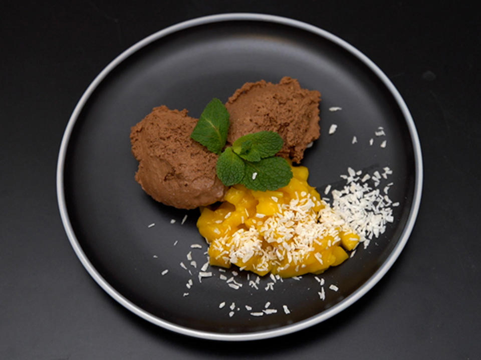 Special Mousse for the special day. Veganer Mousse au chocolate aus Seidentofu