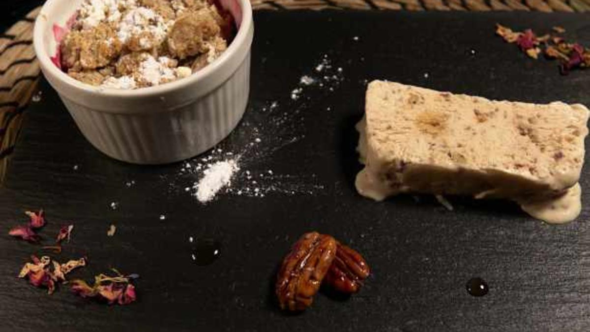 Das perfekte Dinner Rezepte - Zwetschgen-Crumble an Pekannuss ...