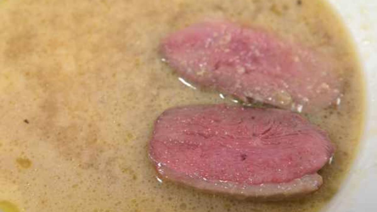 Das perfekte Dinner Rezepte - Enten-Rosmarin-Creme-Süppchen