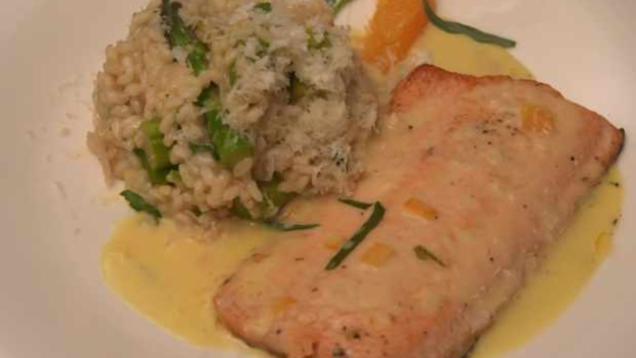 Das perfekte Dinner Rezepte - Saibling mit Orangensauce und Risotto