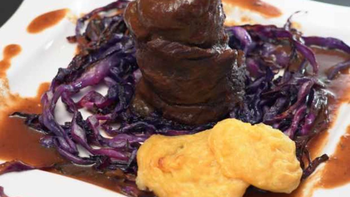 Das perfekte Dinner Rezepte - Rouladen mit Kartoffelpüree und Rotkraut ...