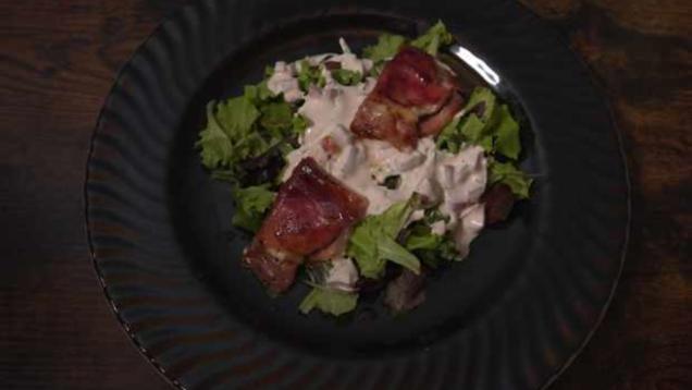 Das perfekte Dinner Rezepte - Salat mit Ziegenfrischkäse und ...