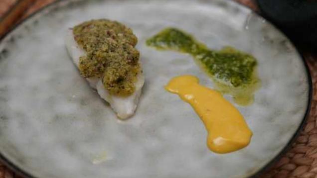 Das perfekte Dinner Rezepte - Kabeljaufilet mit Kräuterhaube, Pesto ...
