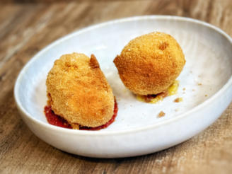 Arancini mit Carbonara und Tomate-Mozzarella (Stefano Zarella)