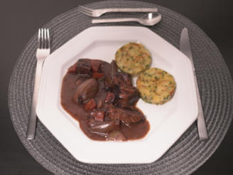 Boeuf Bourguignon mit Serviettenknödel