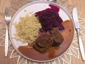 Schwäbische Rolle mit handgeschabten Spätzle