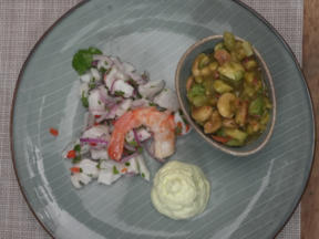 Ceviche mit asiatischem Salat