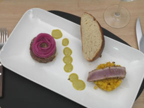 Beef Tatar und Mango Tatar mit Thunfisch und Aioli