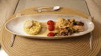Lachsfilet mit confierten Tomaten und Zitronenrisotto