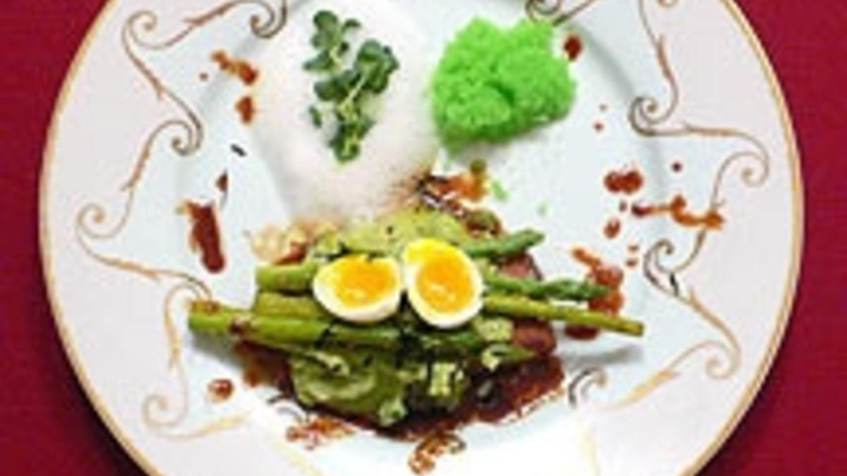 Das perfekte Dinner Rezepte - Lachs mit Avocadomousse und Thaispargel ...