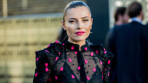 Ungeschminkt auf Instagram: Sophia Thomalla teilt gegen ...