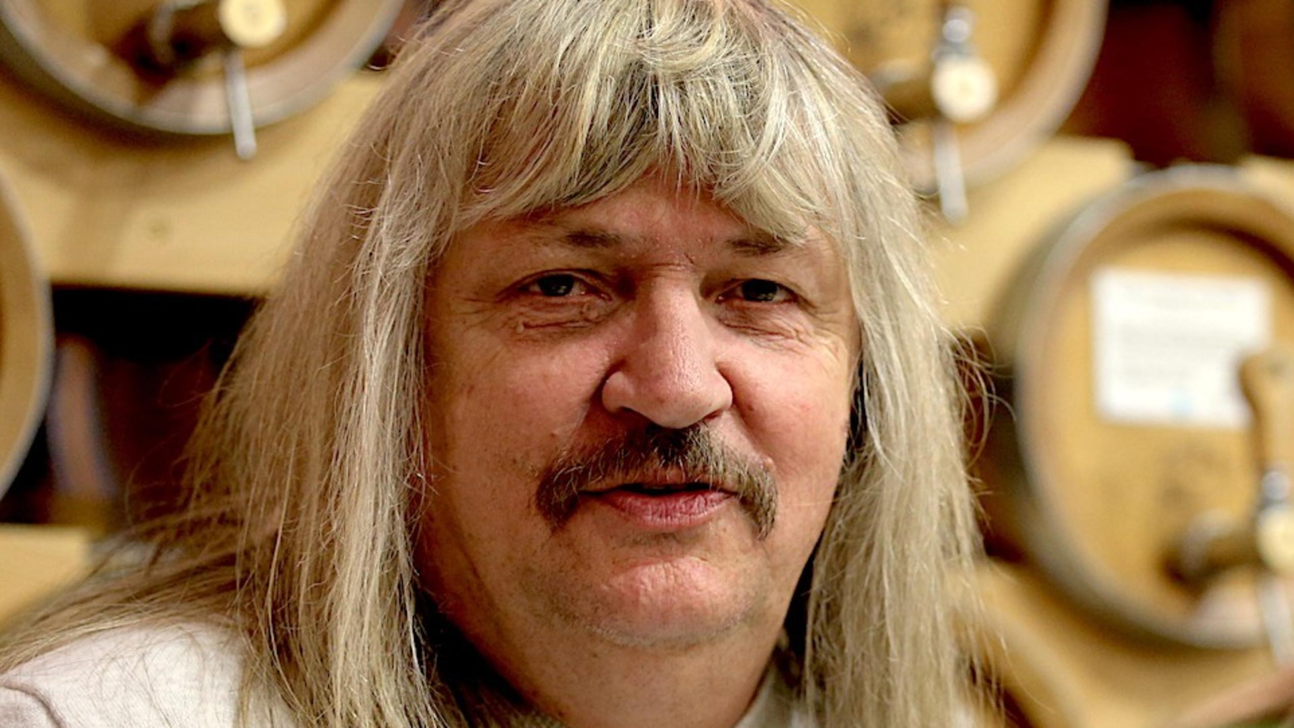 Willkommen bei Familie Wurst. Manfred Wurst ist 62 Jahre alt und gelernter  Versicherungskaufmann.