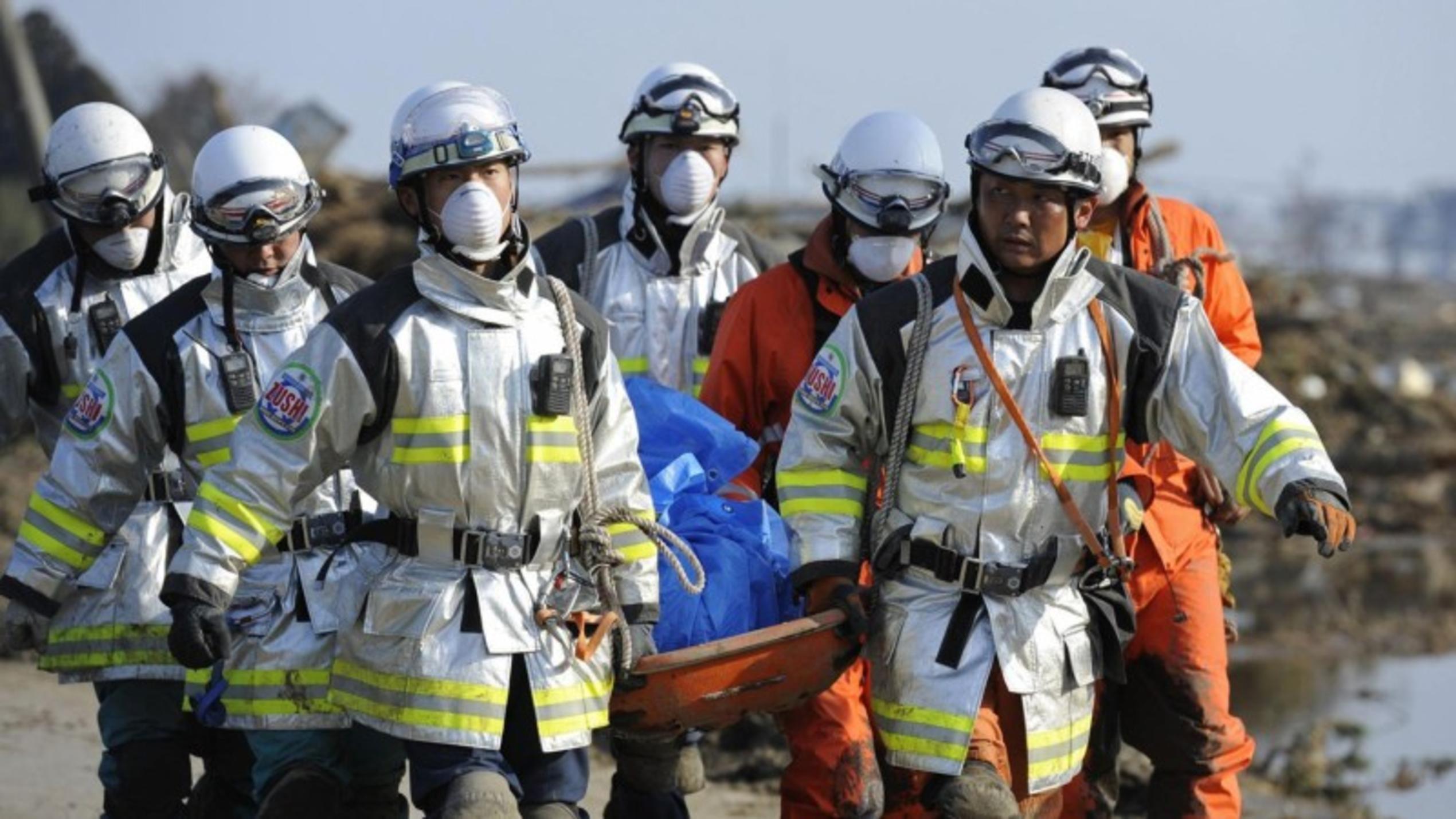 Japanisches Rettungsteam in Sendai