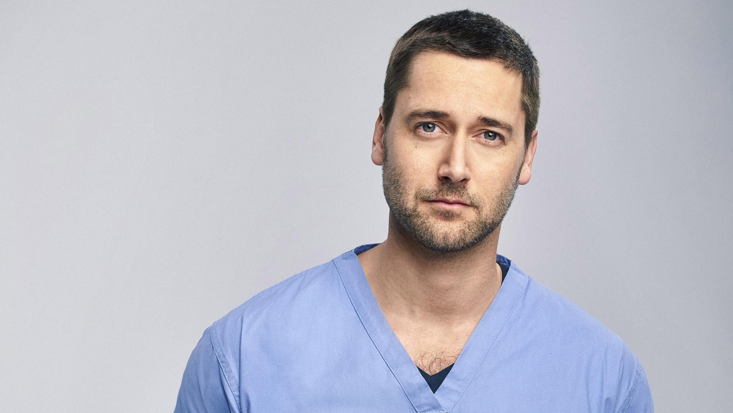 New Amsterdam: Ryan Eggold spielt Dr. Max Goodwin