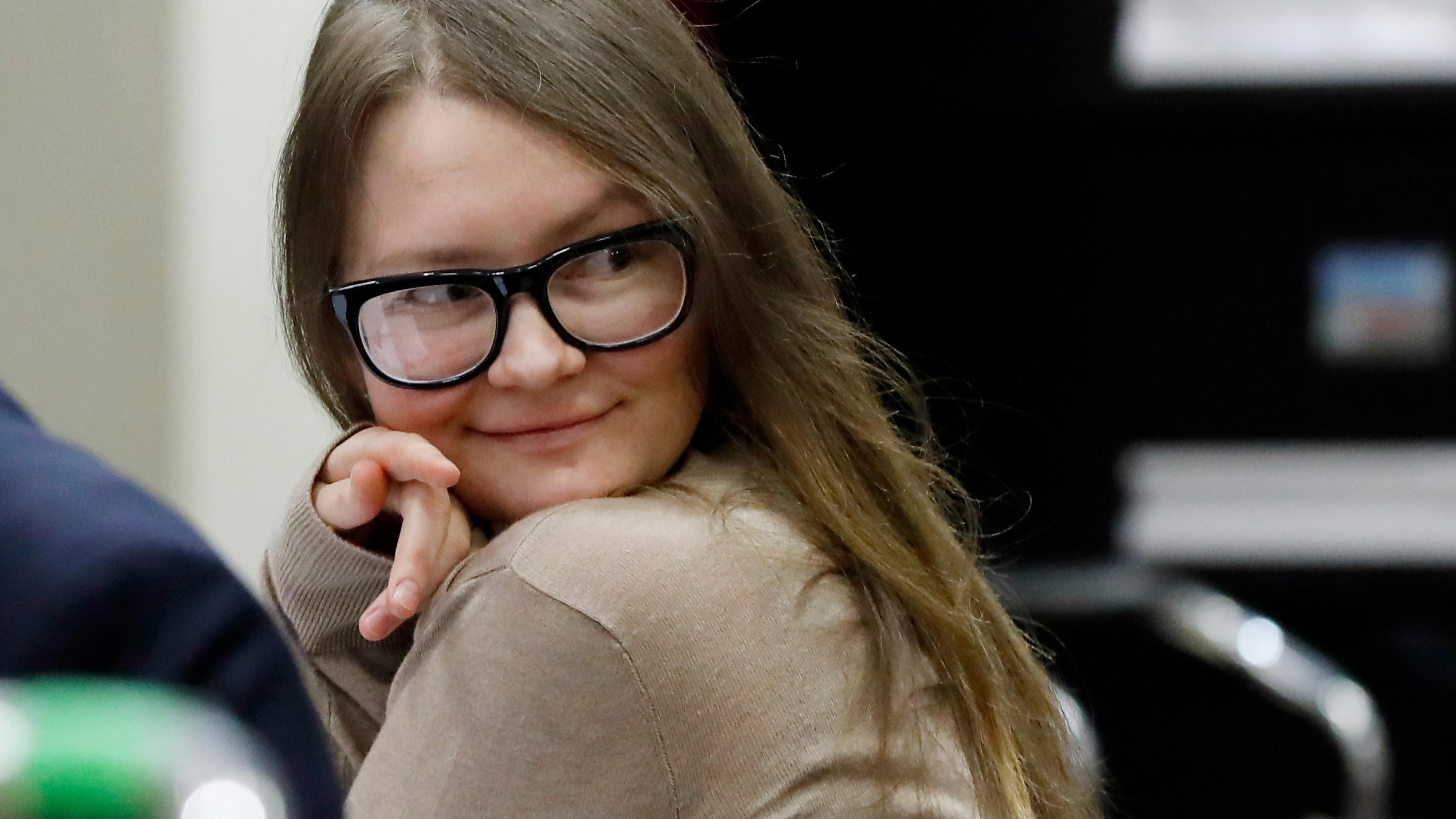 Exklusive Bilder Hochstaplerin Anna Sorokin Verlasst Das Gefangnis