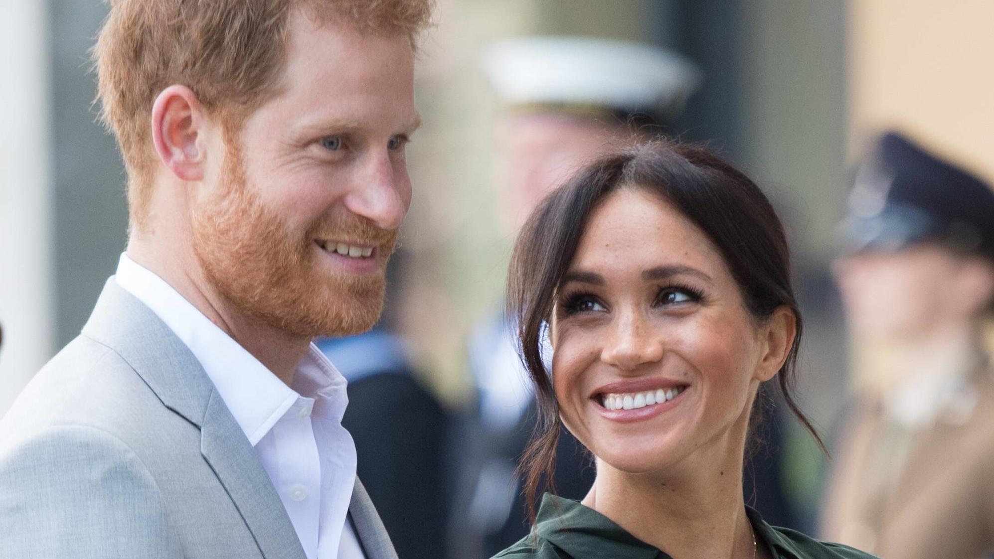 Prinz Harry Und Herzogin Meghan Waren Mit Baby Archie Im Pub