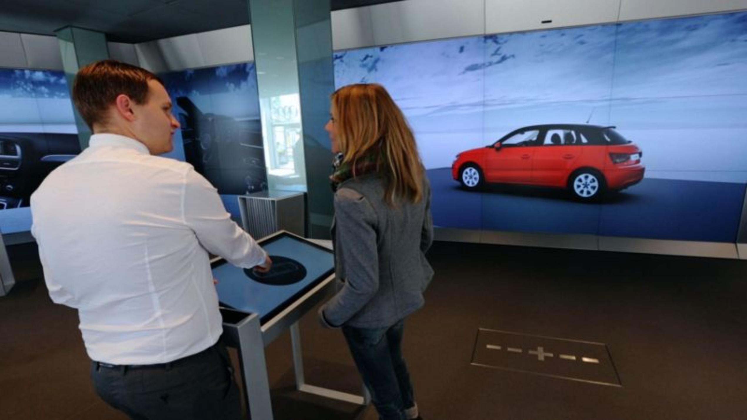 Bei Audi City sucht man sich sein Traumauto virtuell