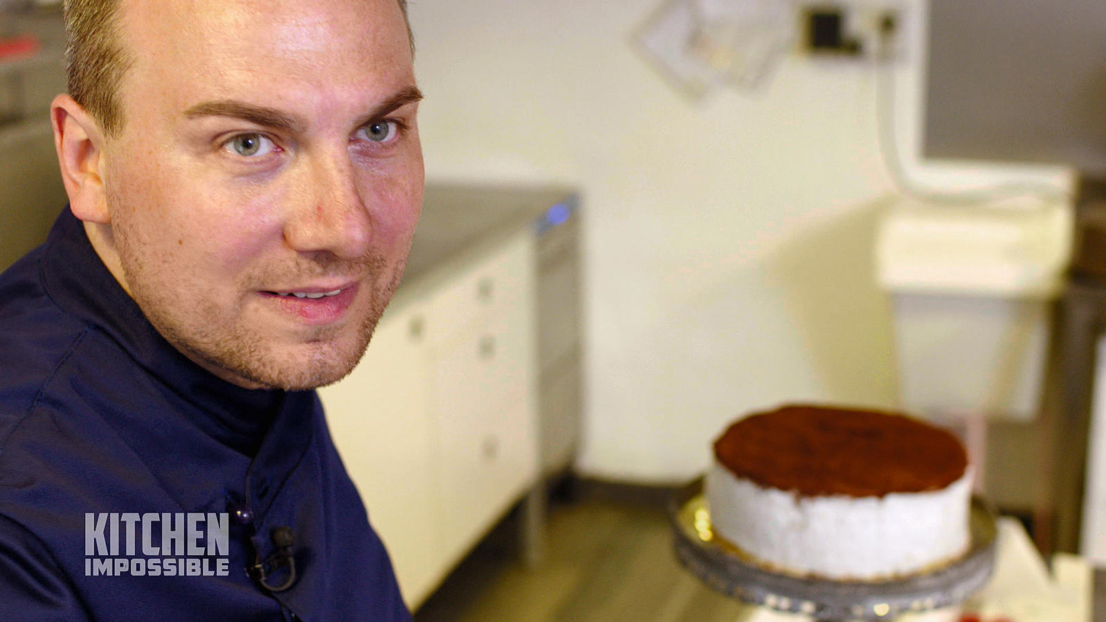 Kitchen Impossible 2017: Tim Raue muss in Italien eine Torte backen