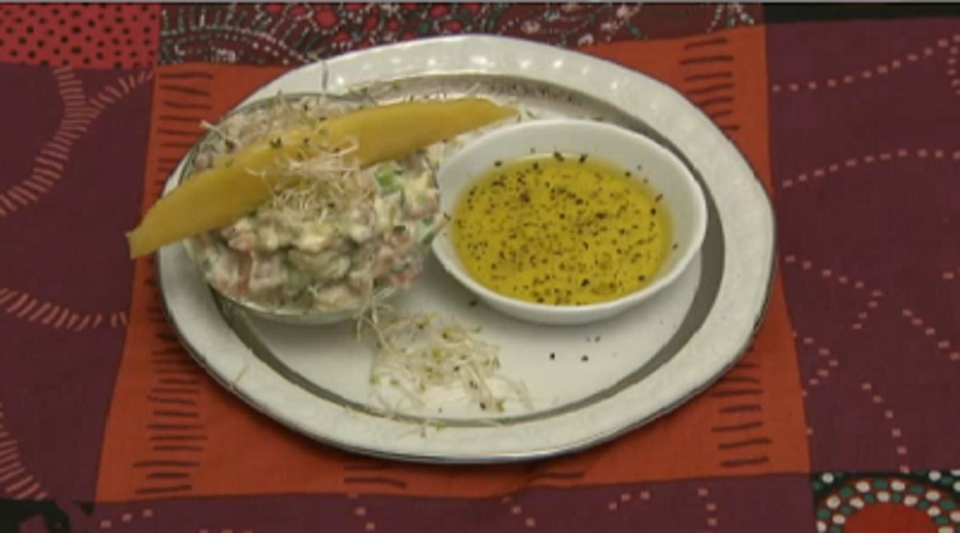 Flussaufwärts in die Südsee - Lachstatar mit Avocado und Mango (Jenny Bach)