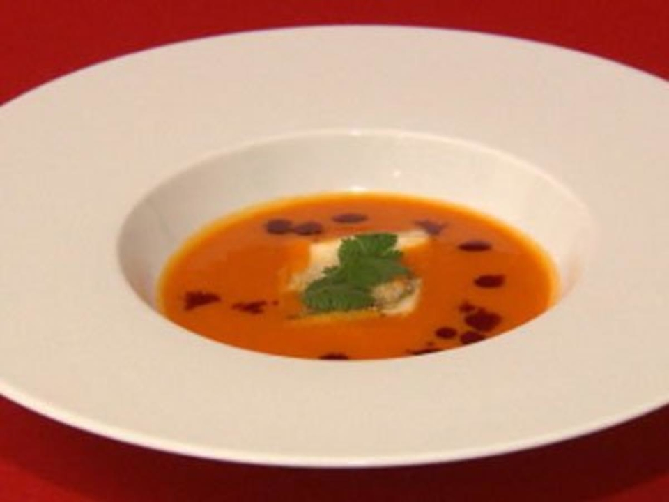 Kürbis-Ingwer-Suppe, dazu Weser-Zander