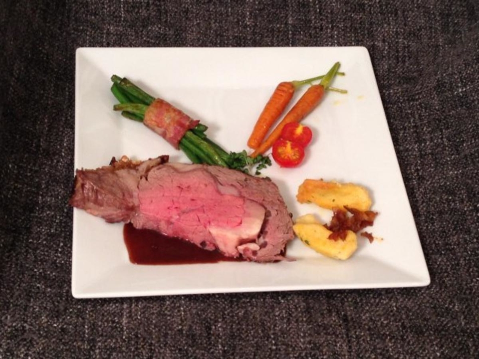 Tomahawk an Speckbohnen & Pommes macaire