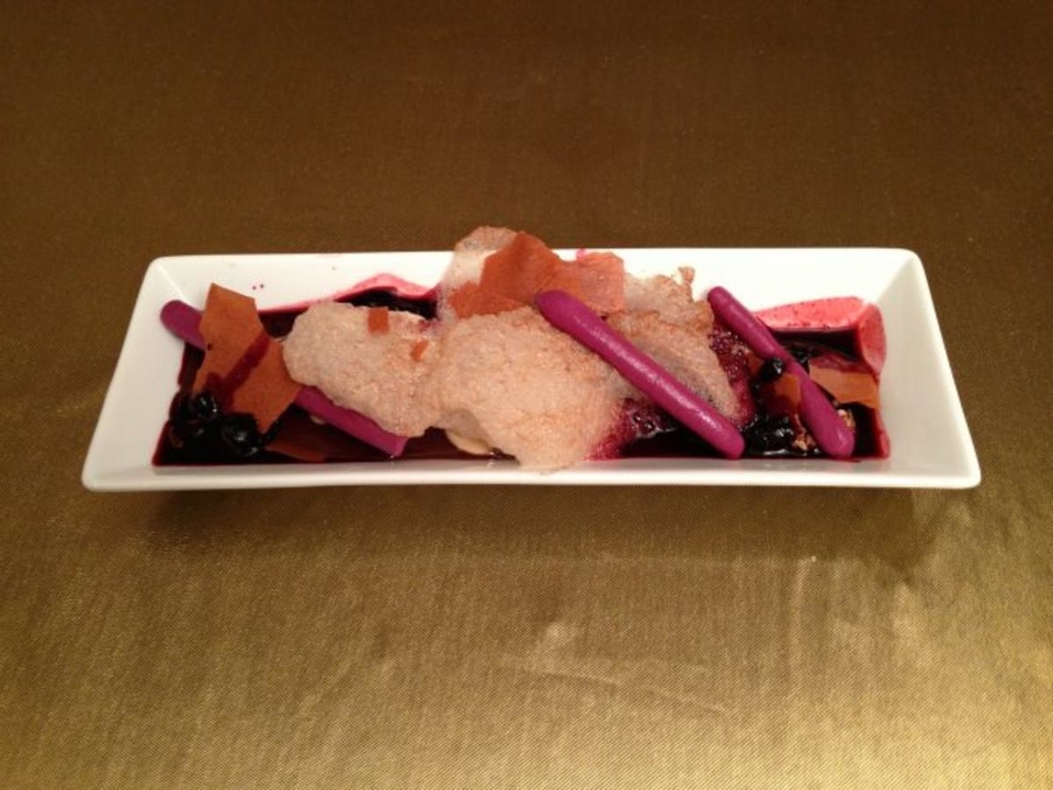 Feierabend-Guiness-Cassis-Cashewkerne mit Zuckerrübeneis