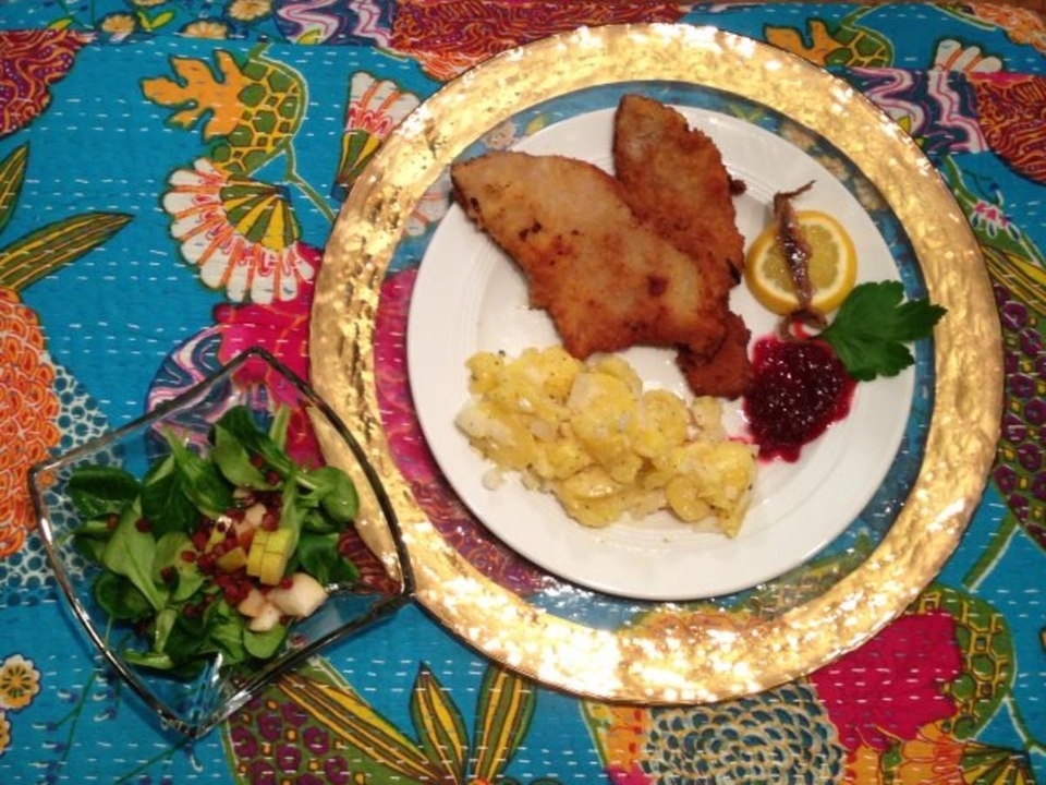 Das Original Wiener Schnitzel mit Kartoffel- und Feldsalat