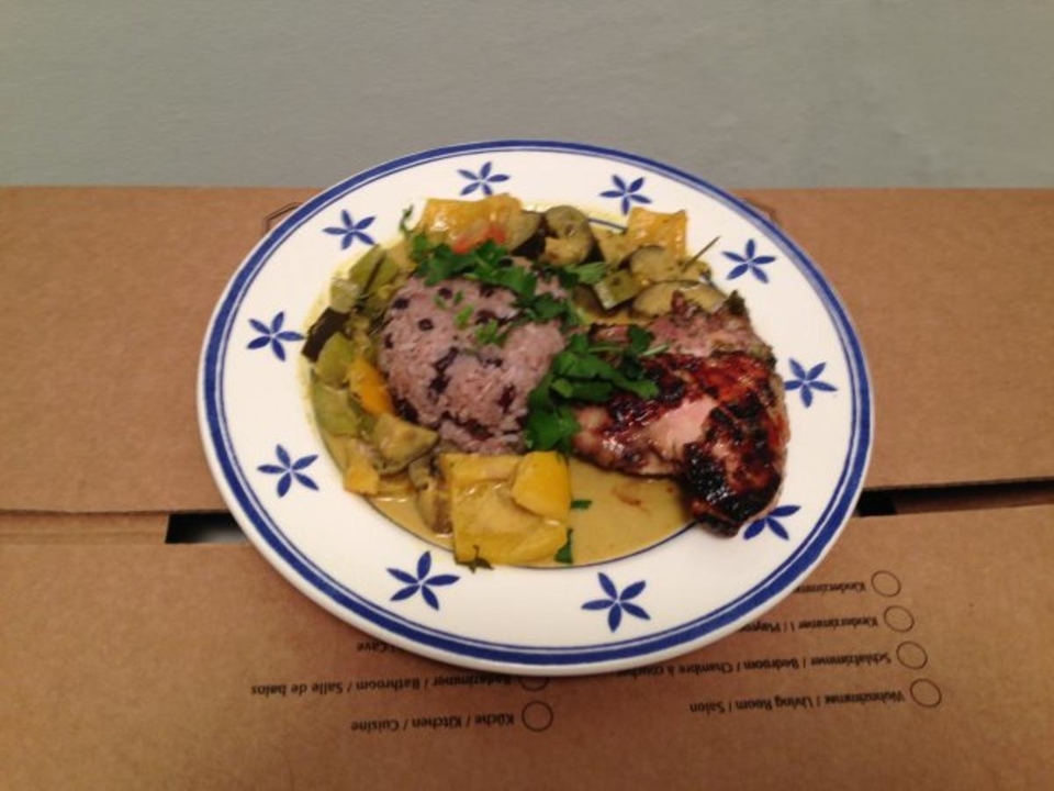 Jerk-Chicken, Rice’and’Peas, Veggie-Curry