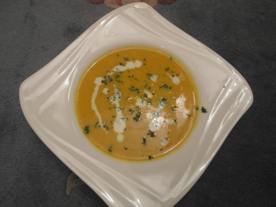 Orangen-Möhren-Suppe